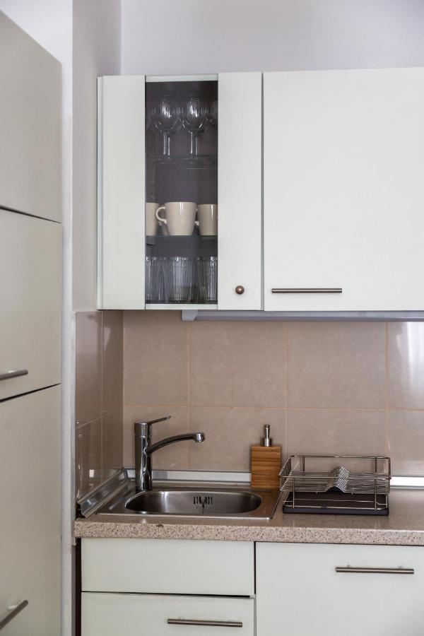 Explore From A Luxurious Cozy Apartment Budapest